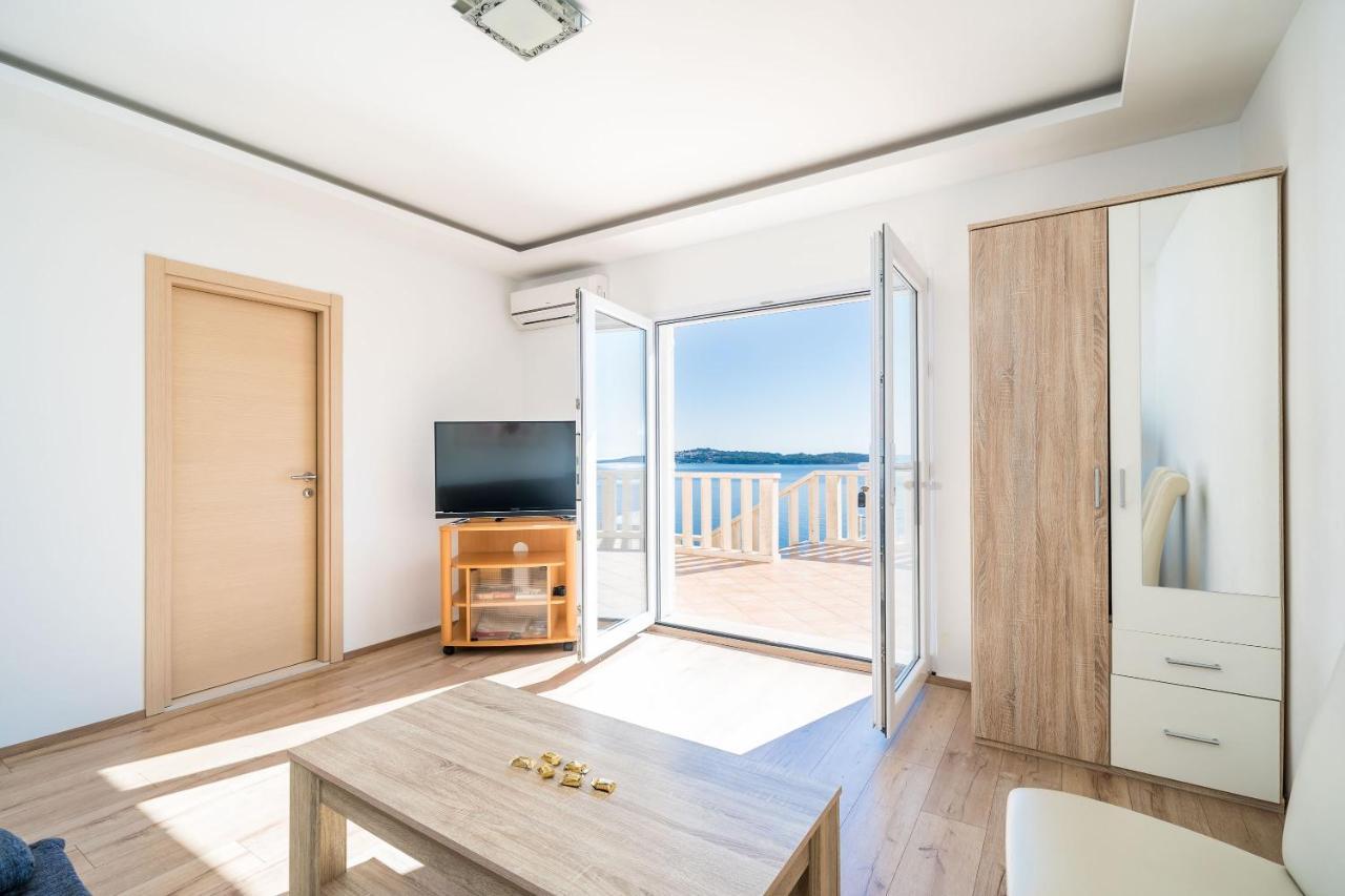 Apartments Marnic- Blue Chill มลินี ภายนอก รูปภาพ